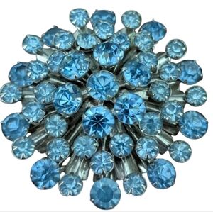 Elegant Vintage Blue Crystal Brooch